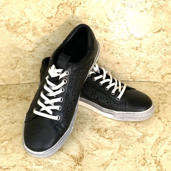 Andrea Conti LIKE NEW Black Leather Sneaker Loafer shoe U.S Size 7.5 UE Size 38 - Picture 1 of 6